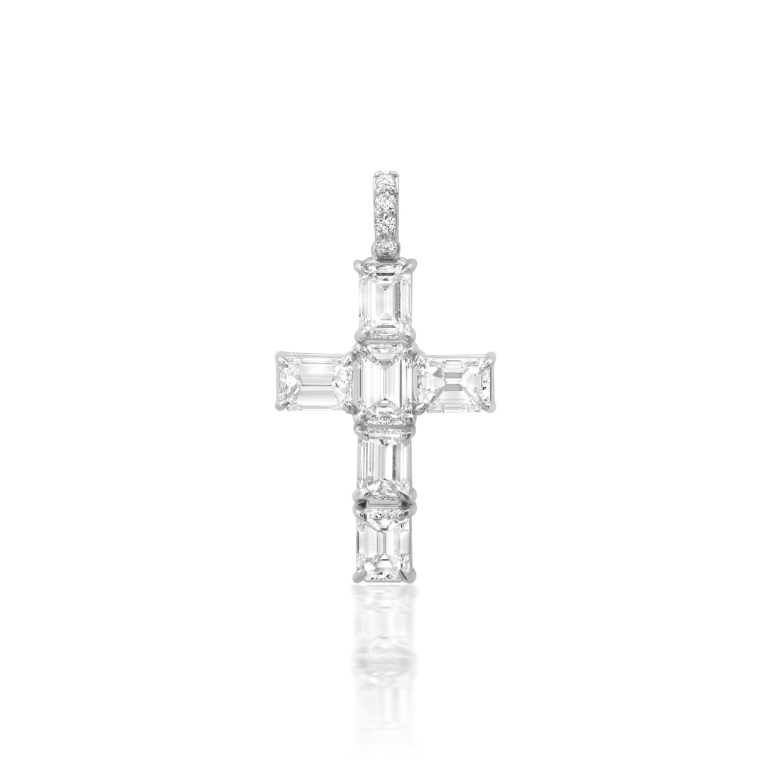 50-Pointer Emerald Diamond Cross Pendant